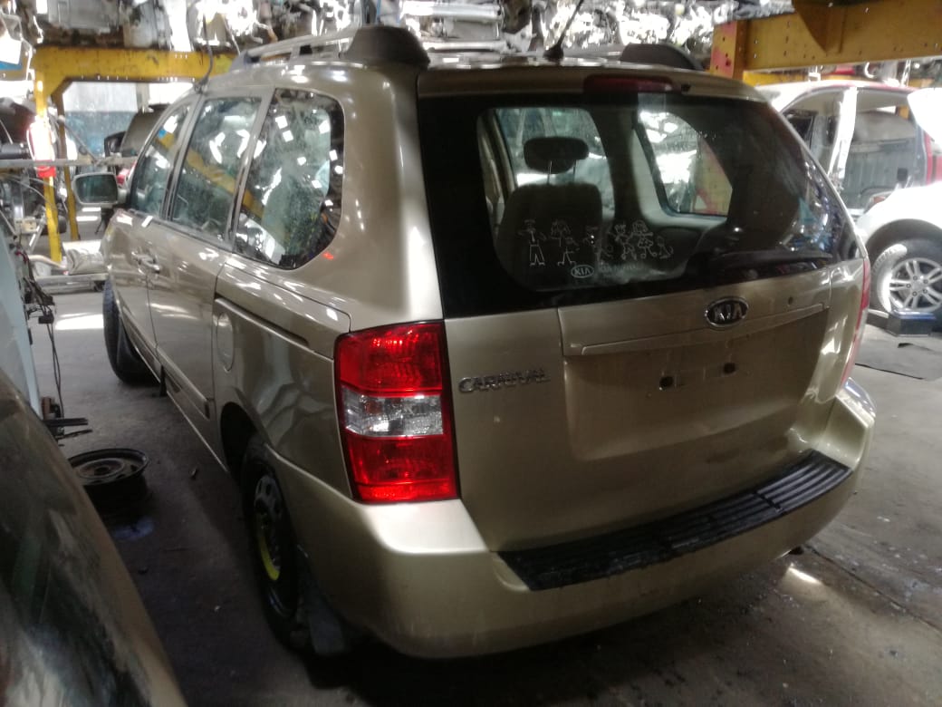  Kia CARNIVAL 2008    EN DESARME